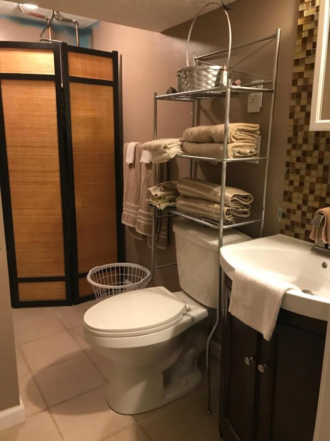 Lakeshore Retreat Bed & Breakfast Richmond Dış mekan fotoğraf